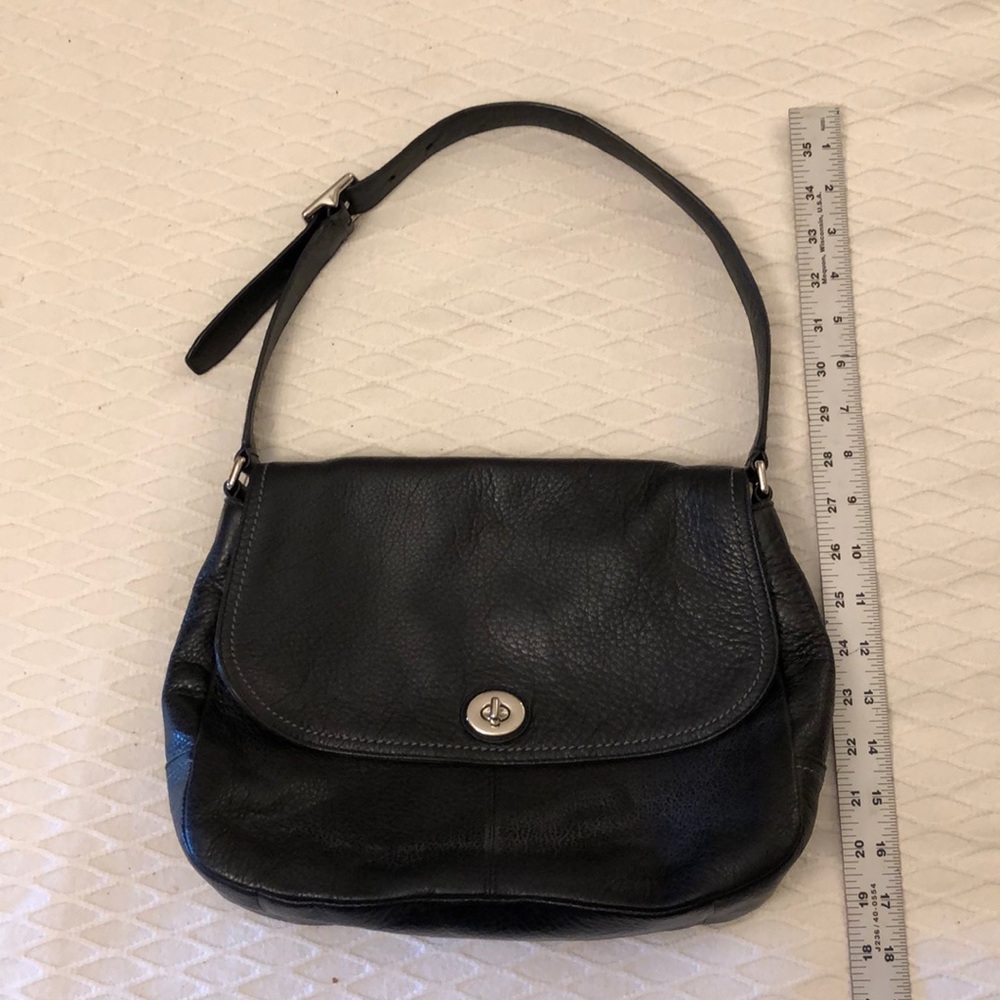 Mint condition Coach shoulder bag